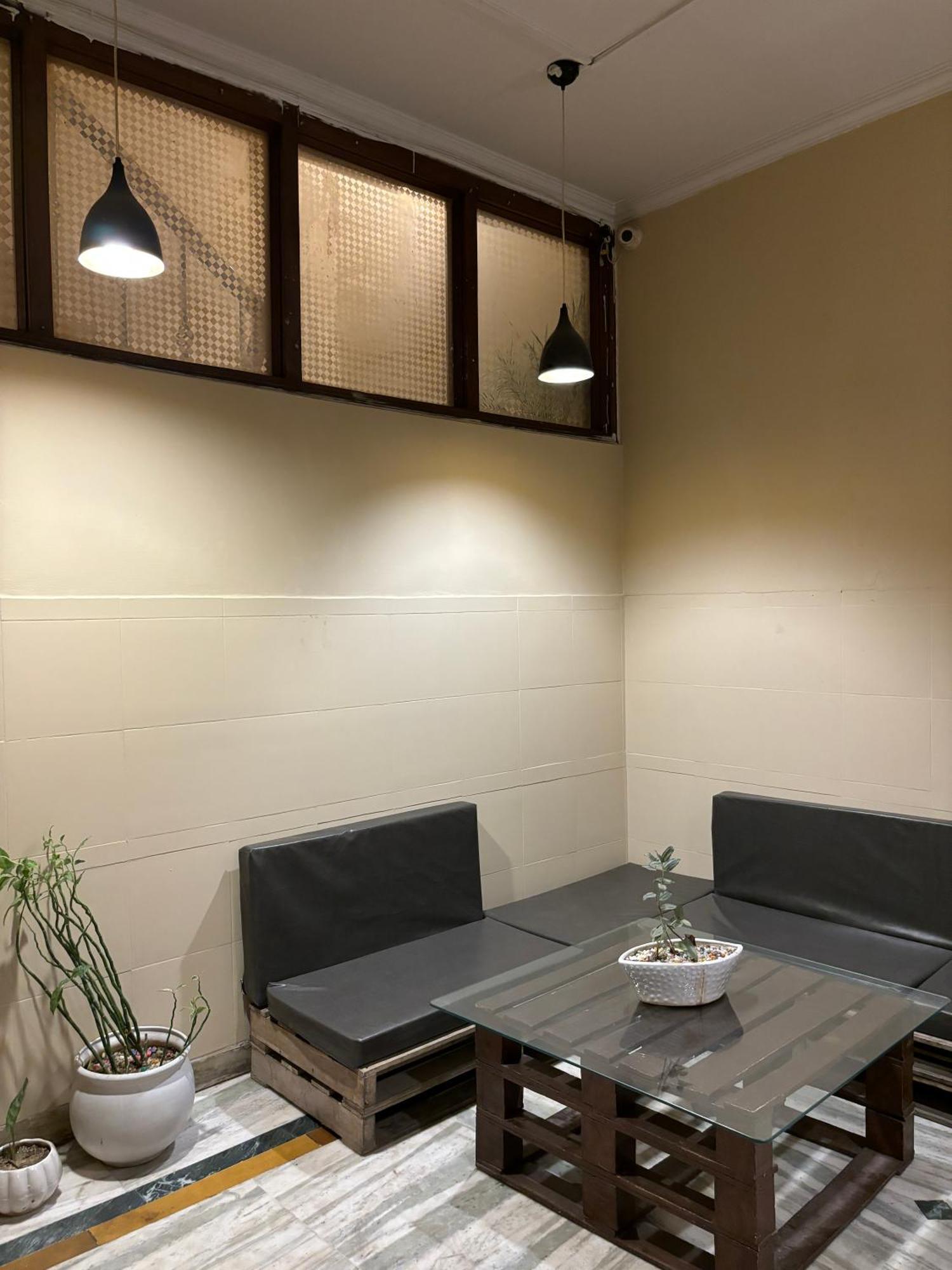 Couette-café Atharva's By Goaround Homes - Nehru Enclave Metro, South Delhi New Delhi