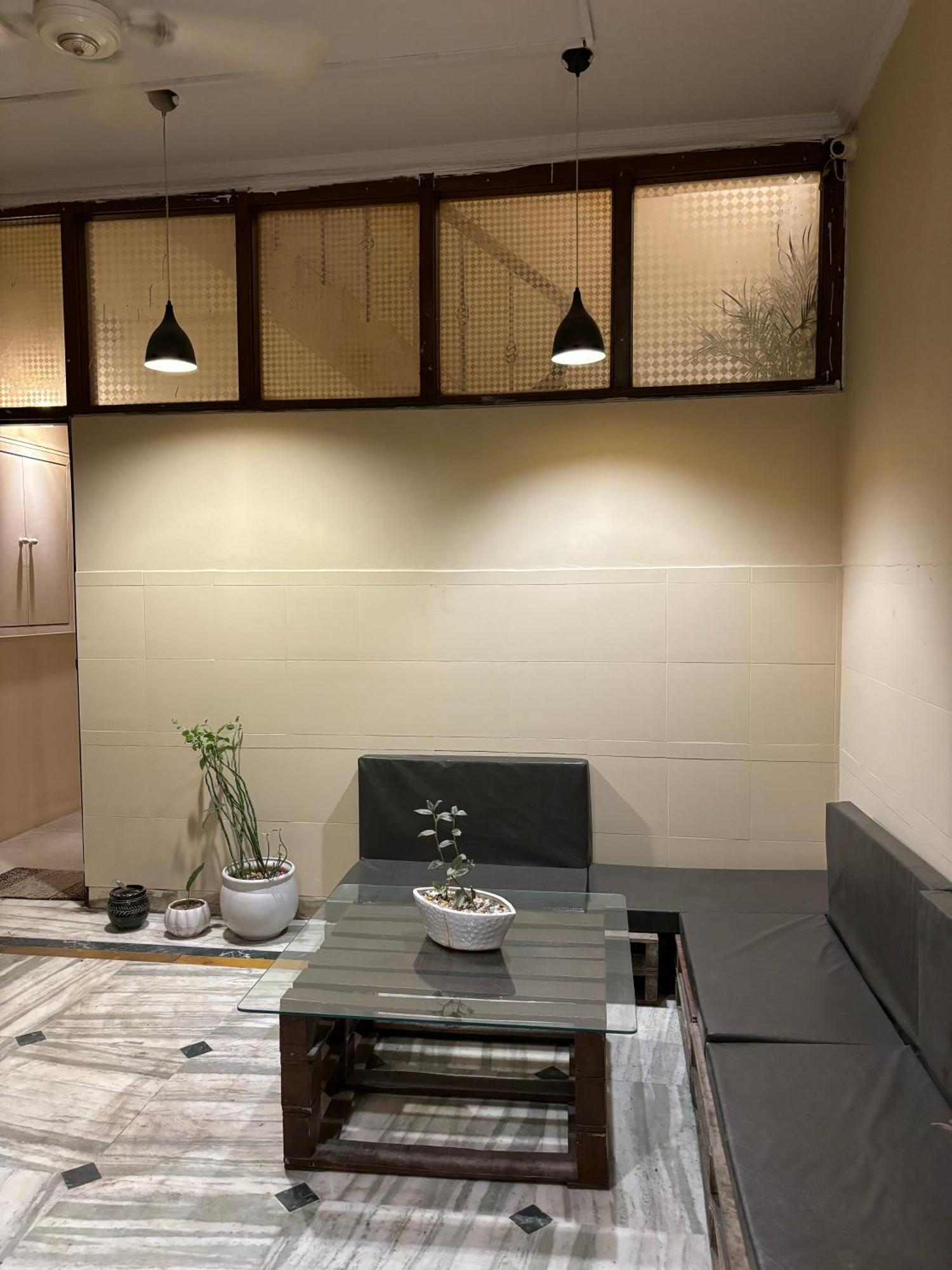 Couette-café Atharva's By Goaround Homes - Nehru Enclave Metro, South Delhi