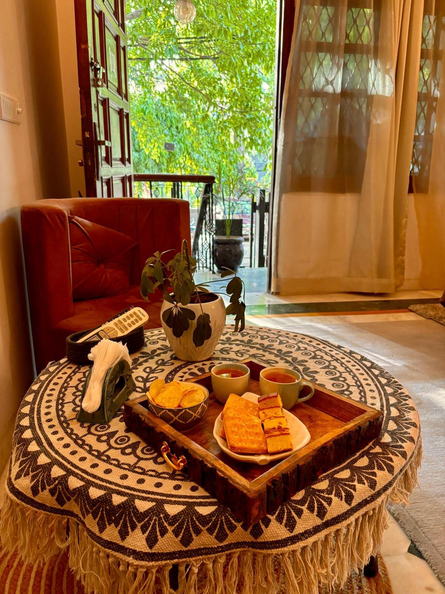Couette-café Atharva's By Goaround Homes - Nehru Enclave Metro, South Delhi