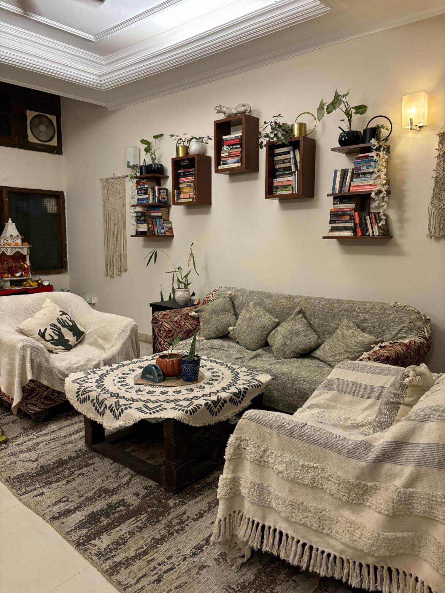 Couette-café Atharva's By Goaround Homes - Nehru Enclave Metro, South Delhi New Delhi